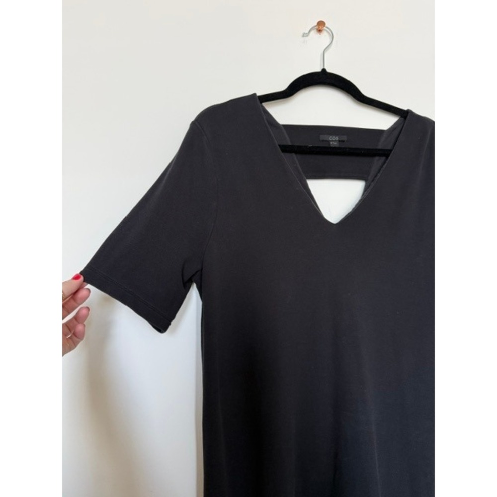COS Black Knit Top Women's Size Medium | Minimalist Back Cutout Short Sleeve Top - Picture 3 of 5